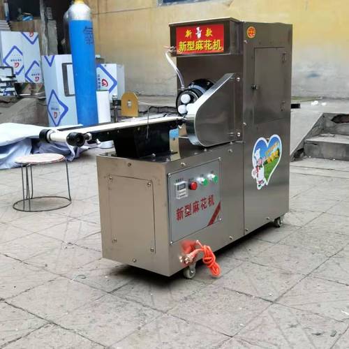 新型全自动多功能商用仿手工淋油麻花机——搓条、淋油、成型一体，开启香酥麻花与馓子智慧生产